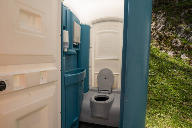 Best Portable toilet rental cost  in Elroy, WI